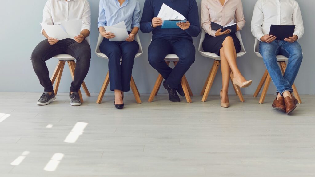 Hiring Chinese Staff